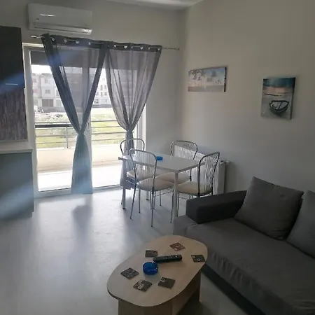 Mamaia Nord アパート ナボダリ